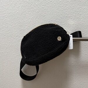 NWT lululemon belt bag